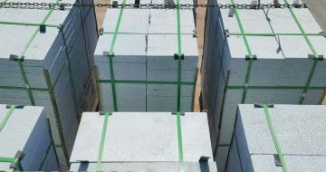 宣城 芝麻白花岗岩5公分地铺石 花岗岩厂家工厂装车日常