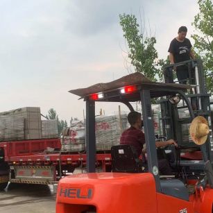 宣城 黄金麻冰裂纹，地铺石装车