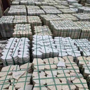 宣城 黄金麻白麻花岗岩荔枝面地铺石(冰裂纹)