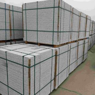 宣城 白麻花岗岩石材荔枝面地铺石（300*600*50）