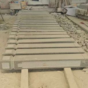 宣城 芝麻白异形加工雕刻-栏杆大柱，方柱