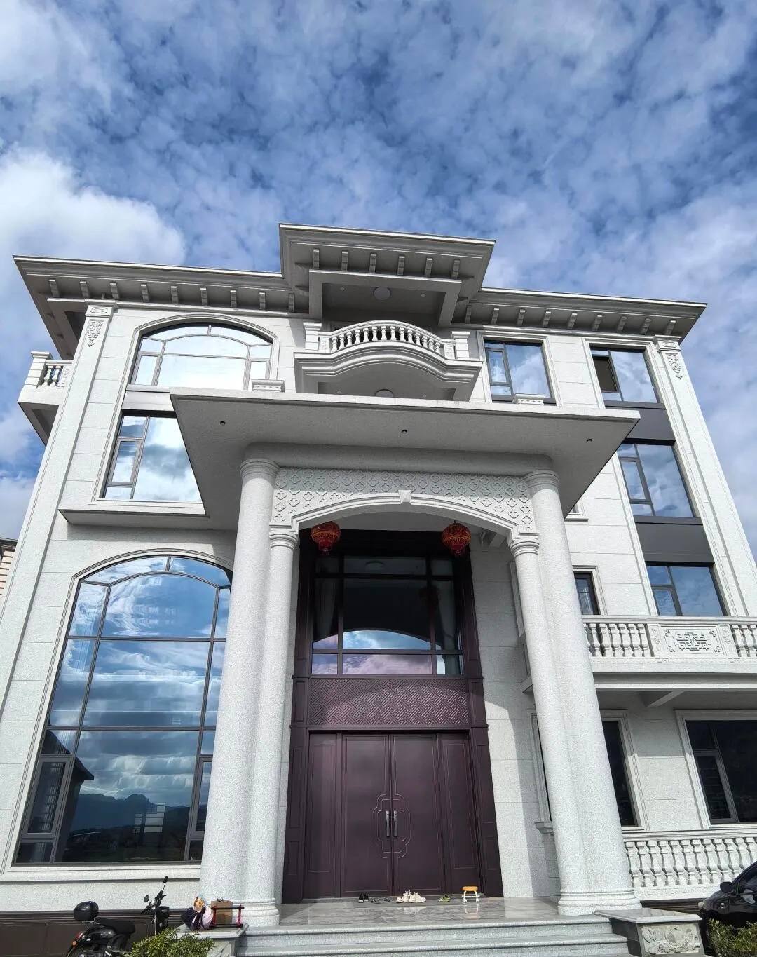 宣城白麻别墅外墙干挂石材效果示例