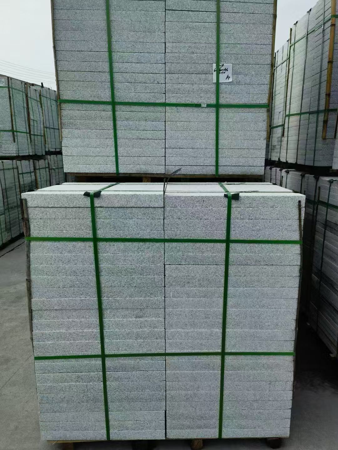 宣城 芝麻白火烧，园林广场市政工程地铺石，1.8~5.0厚均有现货