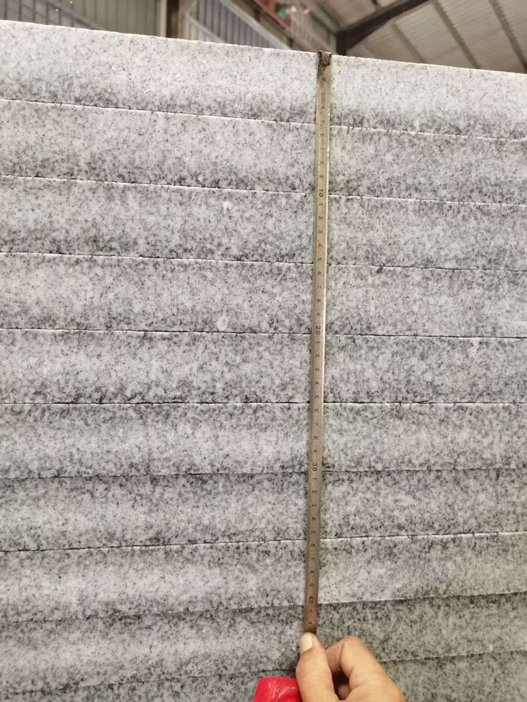 宣城 芝麻白火烧成品厚薄均匀，B料价格接近A料质量