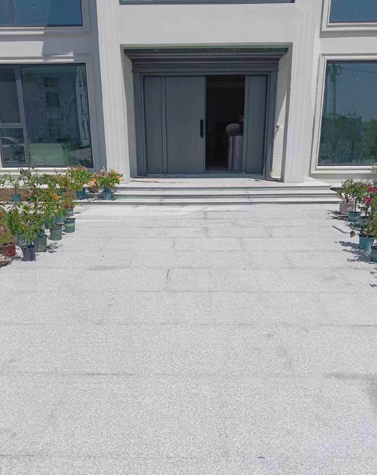 宣城 芝麻白花岗岩地铺石地面铺装