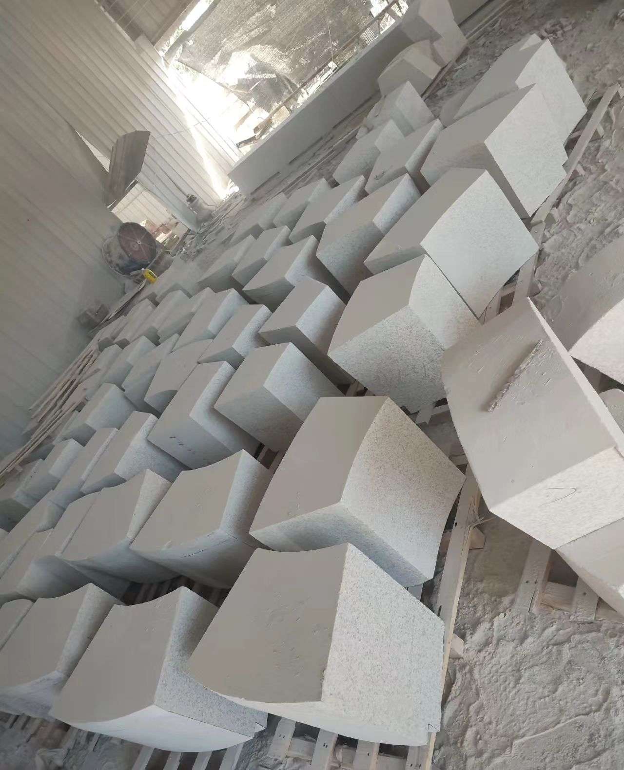 宣城 白麻花岗岩异形坐凳