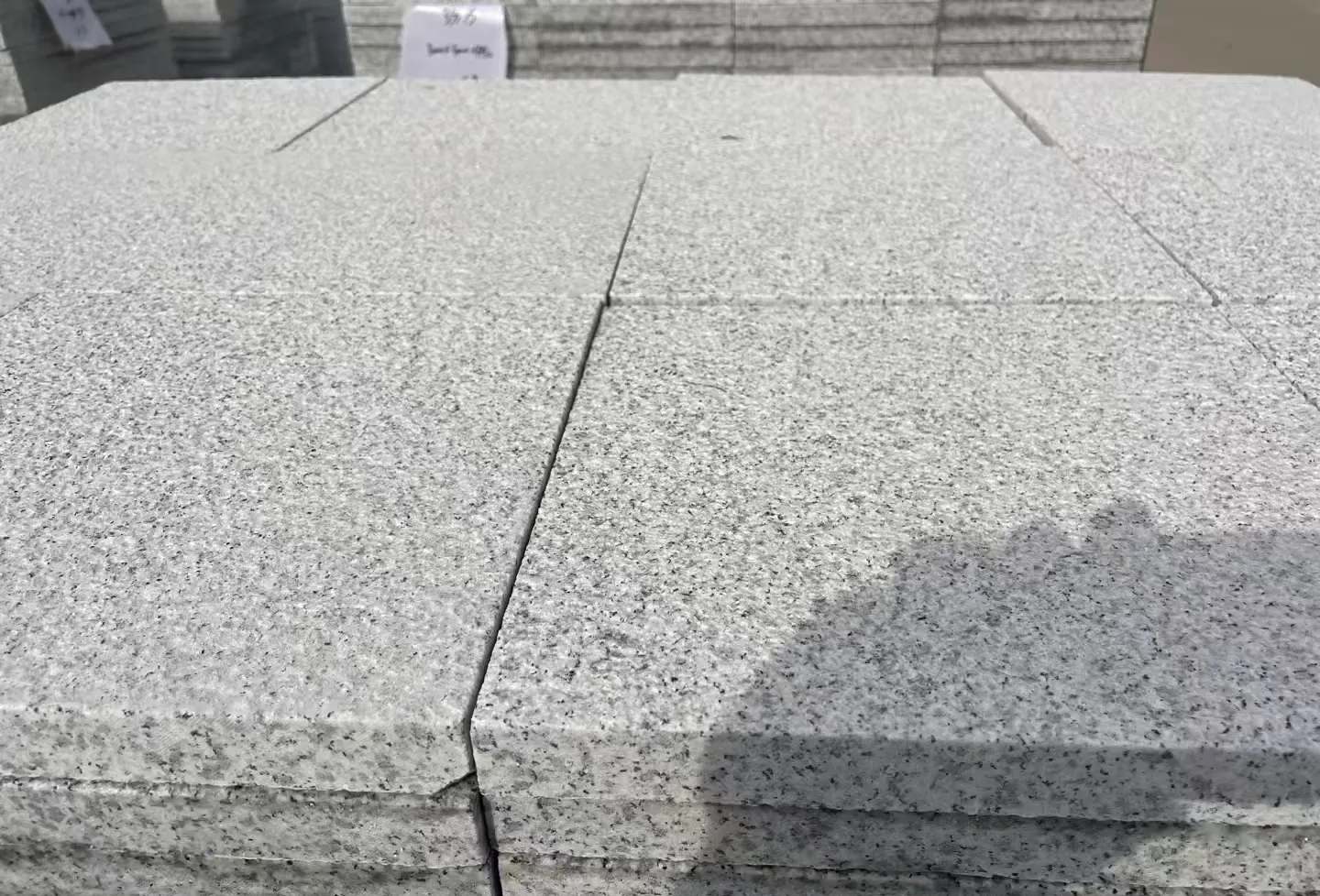 宣城 白麻花岗岩石材推荐 荔枝面地铺石