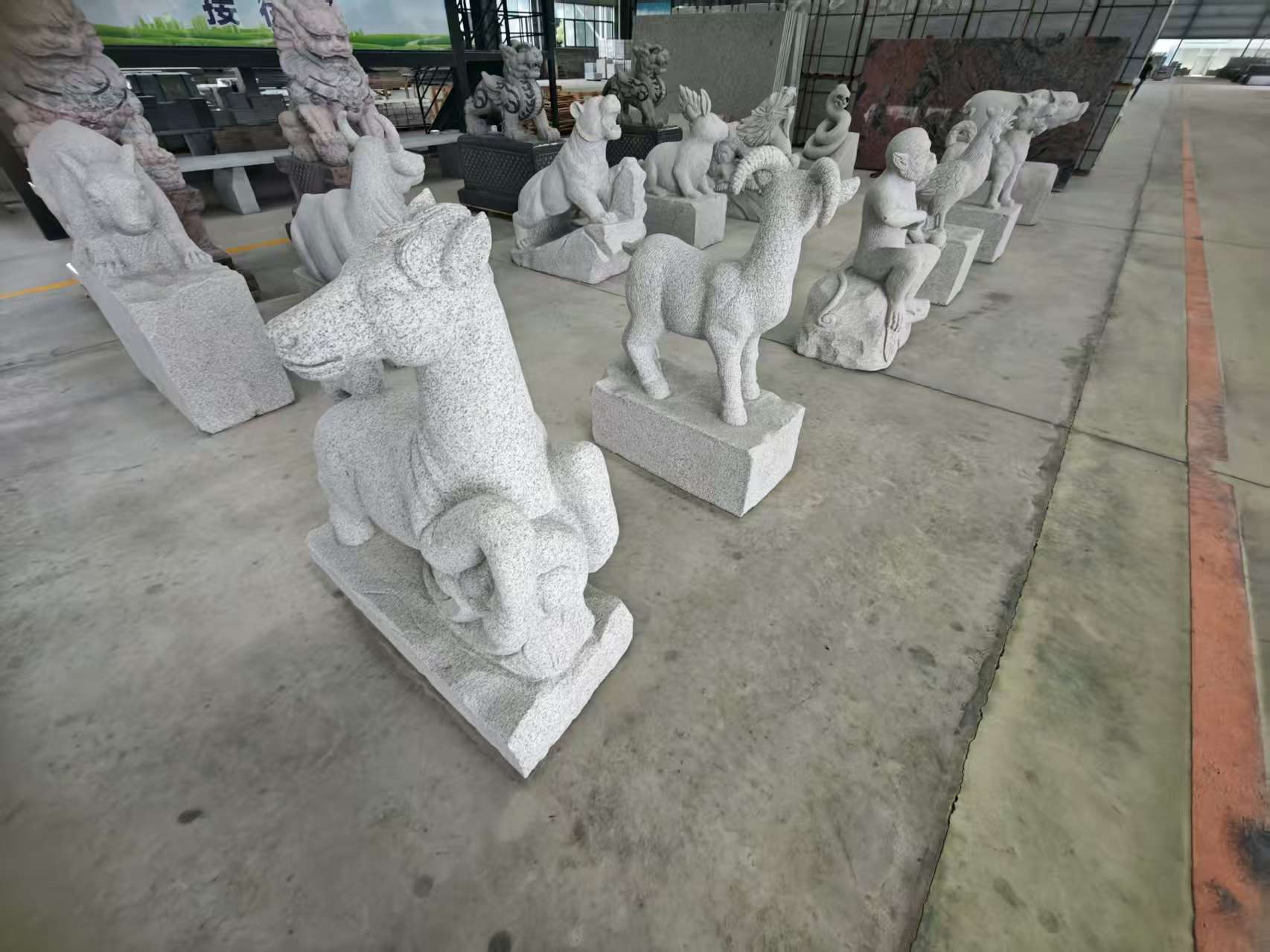 宣城 芝麻白花岗岩造型立体雕刻——十二生肖