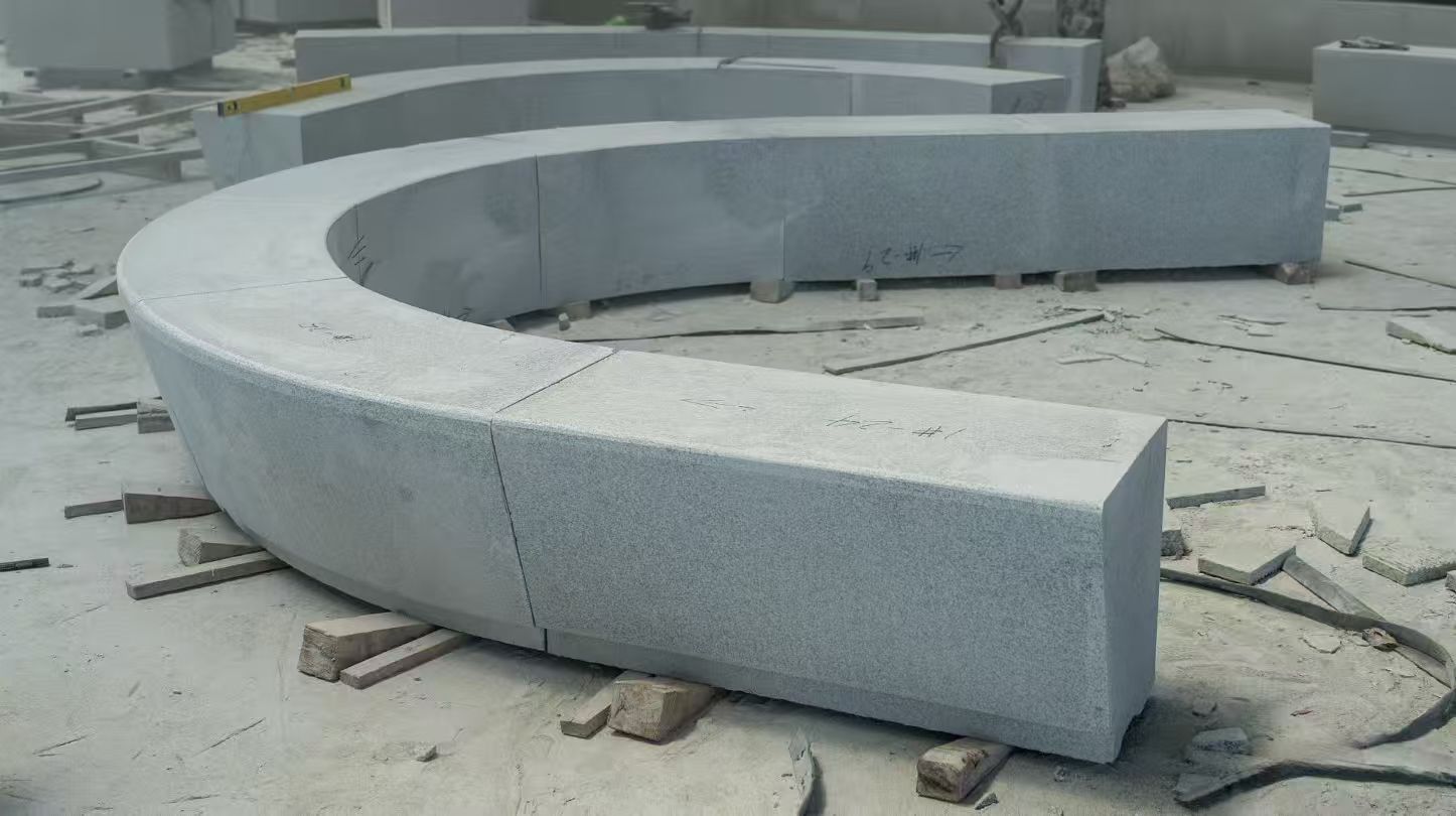 宣城 芝麻白花岗岩光面弧形坐凳